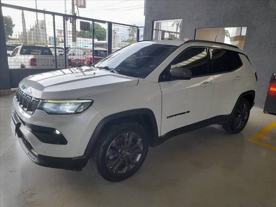 JEEP COMPASS 1.3 T270 TURBO FLEX LONGITUDE AT6